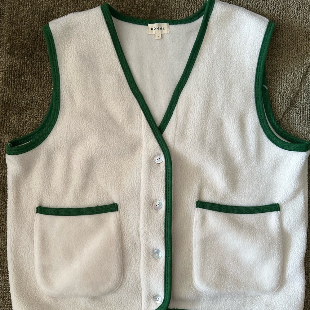 DONNI. White and Green V-Neck Sweater Vest